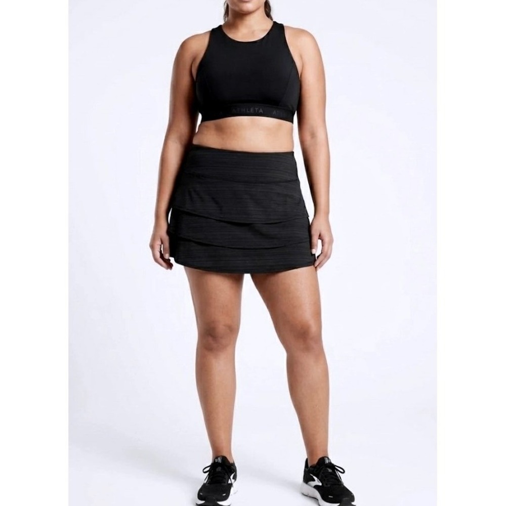 Athleta Women's Swagger Tiered Ruffle Skort Skirt Black Stripe Size Large